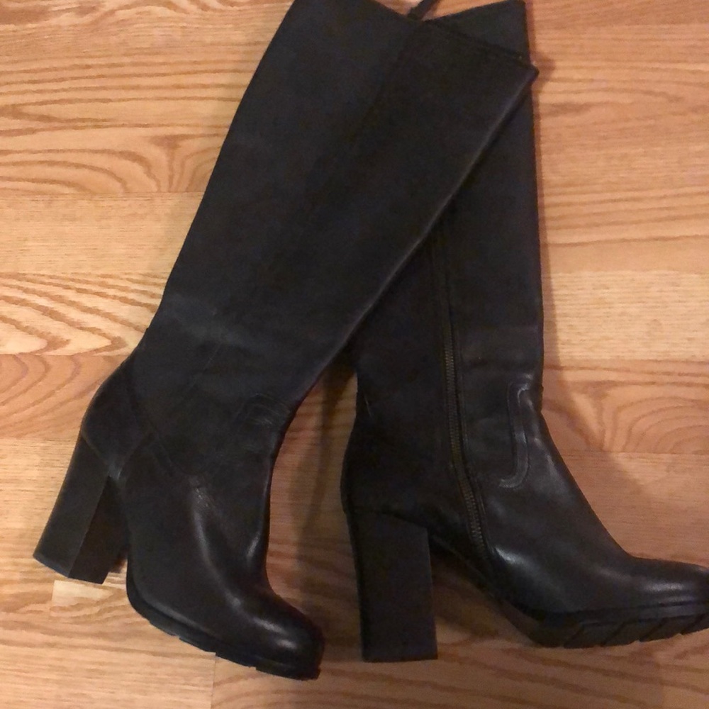 FRYE BOOTS